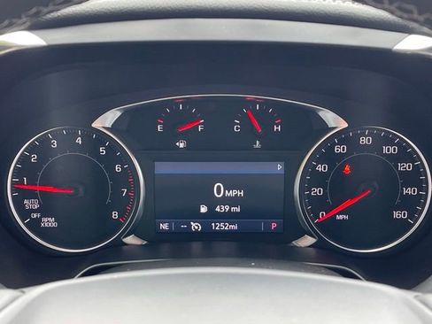 Used 2025 Chevrolet Blazer LT image 9