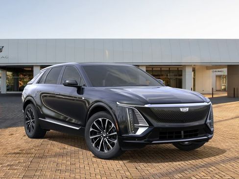 New 2024 Cadillac Lyriq Sport RWD image 7