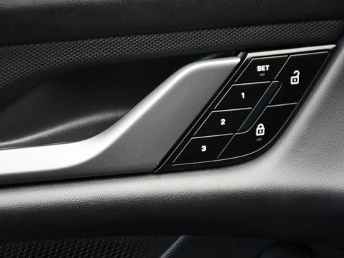Certified 2025 Porsche Taycan AWD/4WD image 34