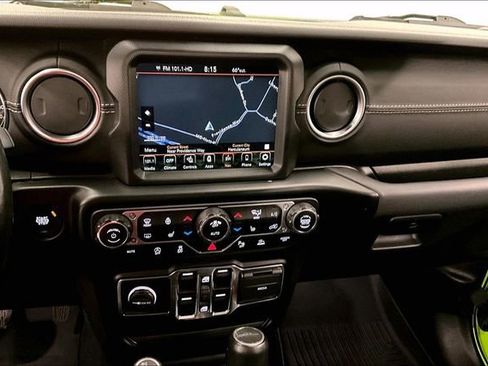 Used 2021 Jeep Gladiator Overland w/ Popular Equipment Package AWD/4WD image 30