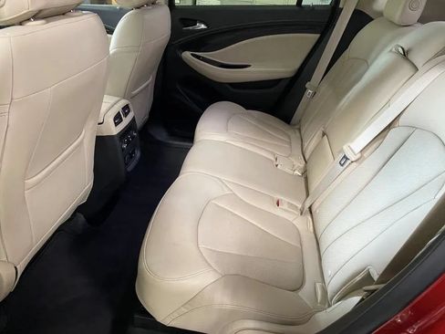 Used 2017 Buick Envision Essence FWD image 31