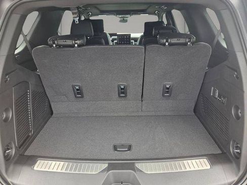 New 2026 GMC Yukon Denali w/ Denali Reserve Package AWD/4WD image 17