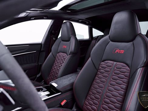 Used 2024 Audi RS 7 Performance AWD/4WD image 65