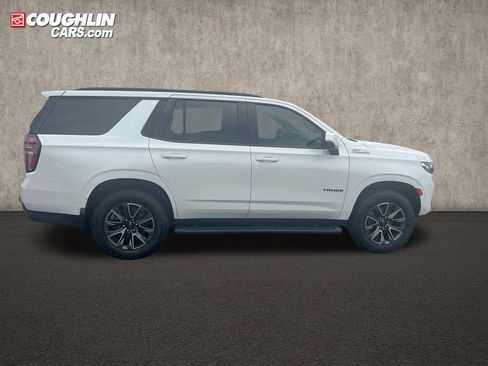 Used 2023 Chevrolet Tahoe Z71 w/ Luxury Package AWD/4WD image 5