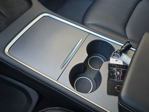 Used 2023 Tesla Model 3 Standard Range RWD image 18