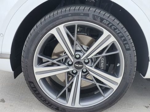 New 2026 Genesis GV80 3.5T e-SC image 7