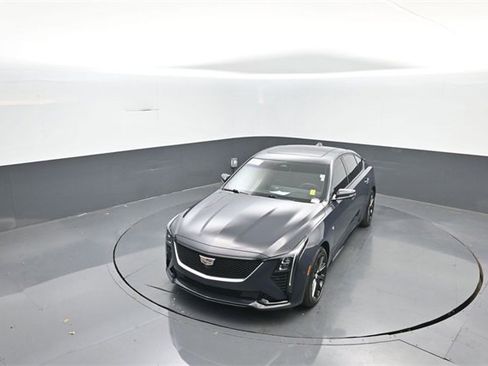 Used 2025 Cadillac CT5 Sport w/ Sun And Sound Package image 17