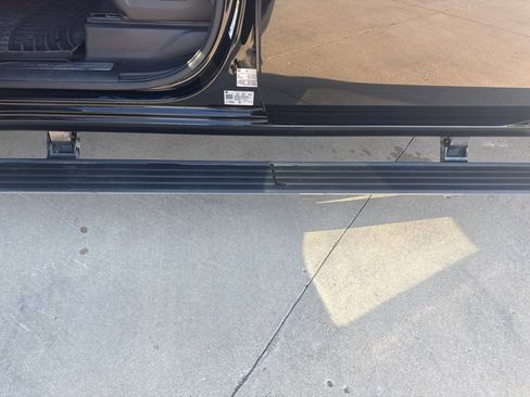 Used 2024 GMC Sierra 2500 Denali w/ Technology Package image 15