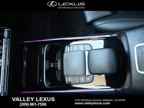 Used 2021 Mercedes-Benz GLB 250 4MATIC image 17