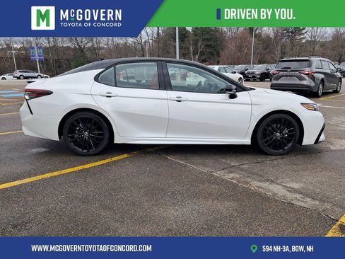 Used 2024 Toyota Camry XSE w/ Cold Weather Package image 7