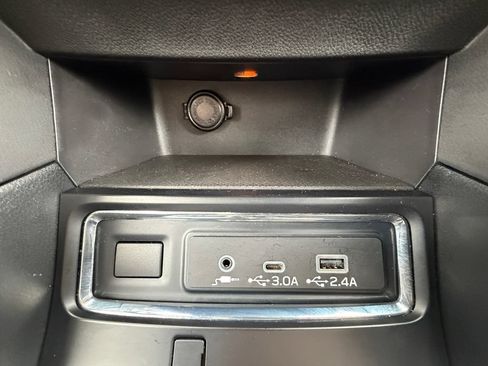 Used 2023 Subaru Ascent Limited AWD/4WD image 30