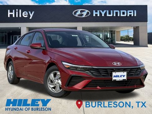 New 2026 Hyundai Elantra SE FWD image 2