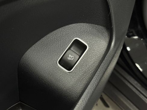 Certified 2026 Mercedes-Benz GLS 580 4MATIC image 24