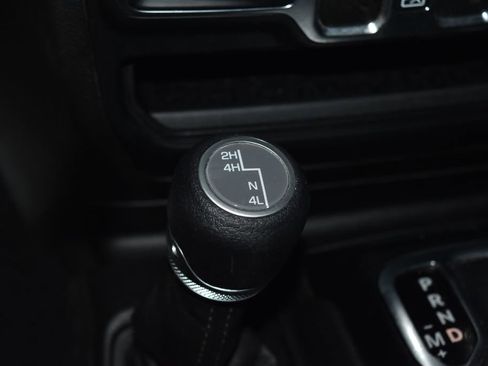 Used 2023 Jeep Gladiator Sport image 16