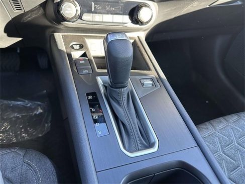 New 2026 Nissan Kicks SV image 22