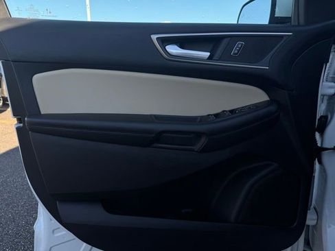 Used 2022 Ford Edge SEL w/ Convenience Package image 14