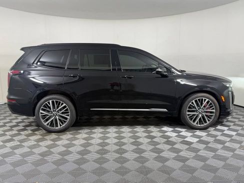 Used 2024 Cadillac XT6 Sport w/ Platinum Package AWD/4WD image 9