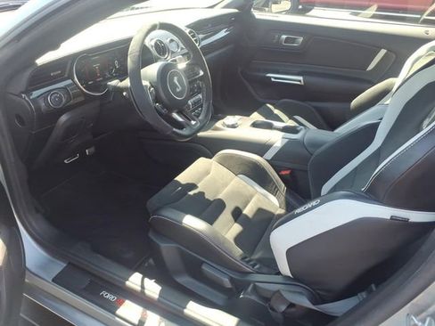 Used 2021 Ford Mustang Shelby GT500 w/ Technology Package RWD image 12
