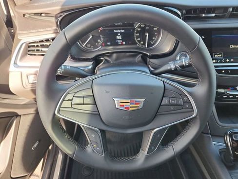 New 2026 Cadillac XT5 Luxury AWD/4WD image 13