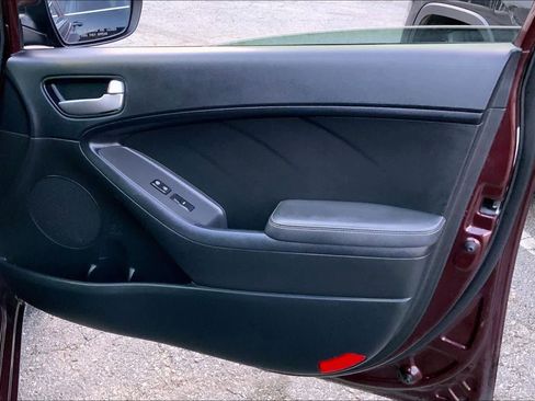 Used 2018 Kia Forte LX image 21