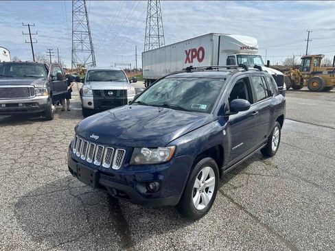 Used 2014 Jeep Compass Latitude w/ Sun/Sound Group AWD/4WD image 1