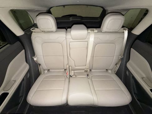 Used 2024 Lincoln Corsair Grand Touring image 26