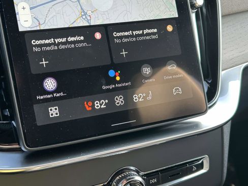 New 2026 Volvo XC90 B6 Plus w/ Protection Package Premier image 27