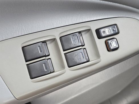 Used 2008 Toyota Tacoma PreRunner image 15