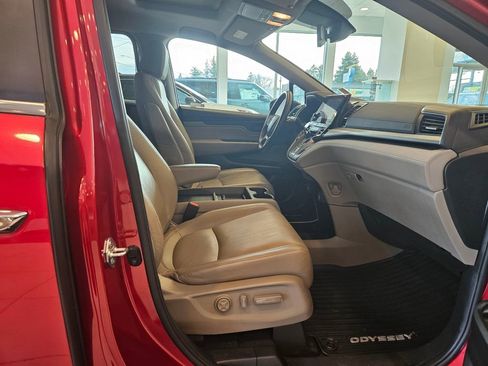 Used 2024 Honda Odyssey EX-L image 24