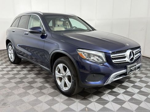 Used 2018 Mercedes-Benz GLC 300 4MATIC image 7