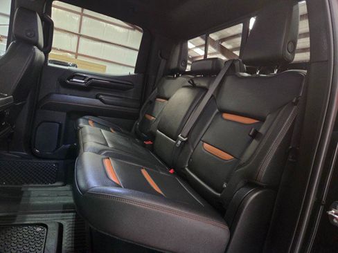 Used 2022 GMC Sierra 1500 AT4 w/ AT4 Premium Package image 10