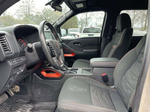 Used 2024 Nissan Frontier PRO-4X w/ Pro Convenience Package image 15