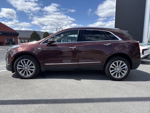 Used 2022 Cadillac XT5 Premium Luxury w/ Platinum Package AWD/4WD image 7