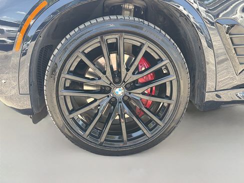 Used 2025 BMW X5 xDrive40i w/ M Sport Package AWD/4WD image 41