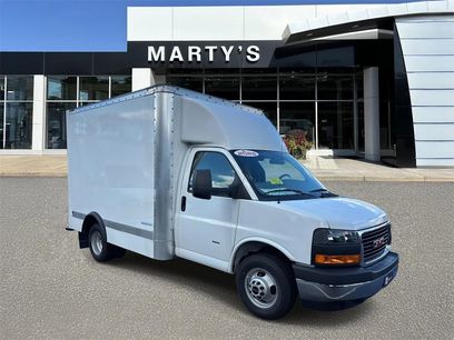 New 2024 GMC Savana 3500 w/ Power Convenience Package