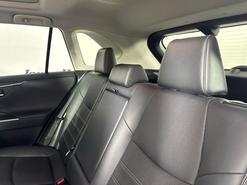 Used 2019 Toyota RAV4 Limited w/ Advanced Technology Package AWD/4WD image 32