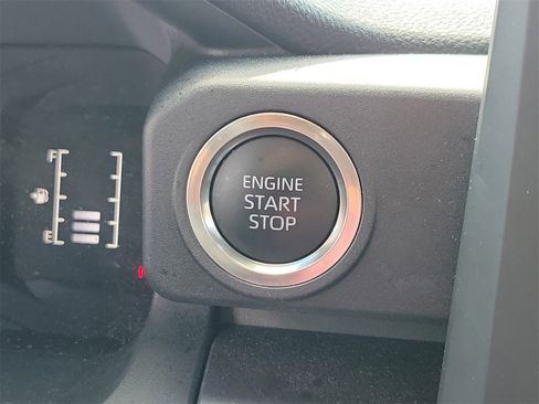 Used 2025 Toyota 4Runner SR5 image 29