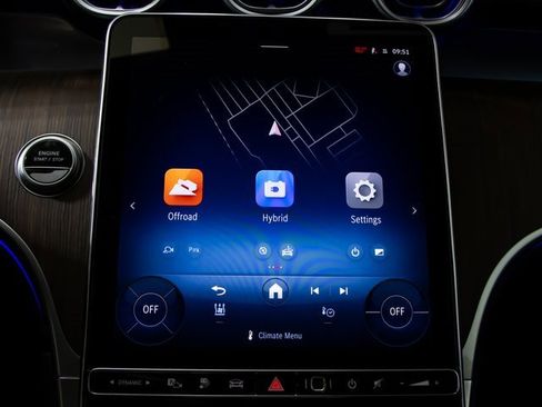 Certified 2025 Mercedes-Benz GLC 350e GLC 350e image 20