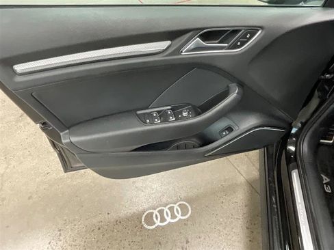 Used 2018 Audi A3 e-tron Premium Plus w/ Technology Package image 9
