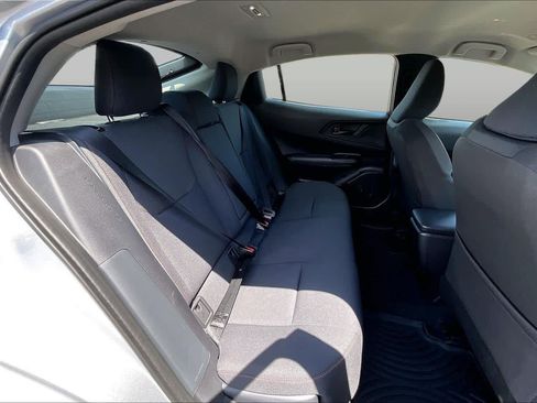 Used 2026 Toyota Prius Plug-In Hybrid FWD image 19