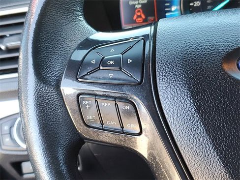 Used 2017 Ford Explorer XLT w/ Equipment Group 202A image 12