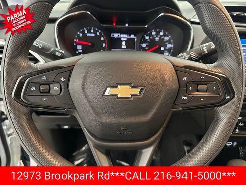 Certified 2023 Chevrolet TrailBlazer LT w/ Convenience Package AWD/4WD image 11