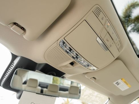 Used 2023 Mercedes-Benz E 350 Sedan image 22