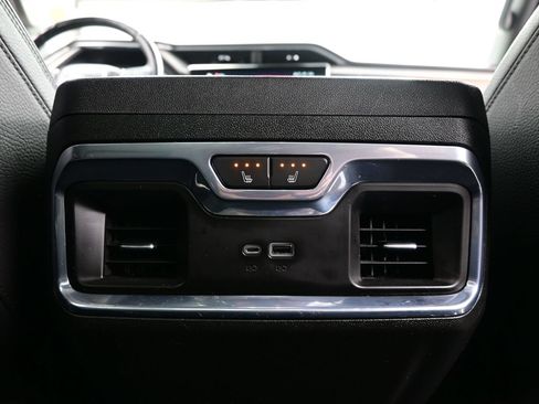 Used 2023 GMC Sierra 1500 Denali w/ Technology Package AWD/4WD image 21