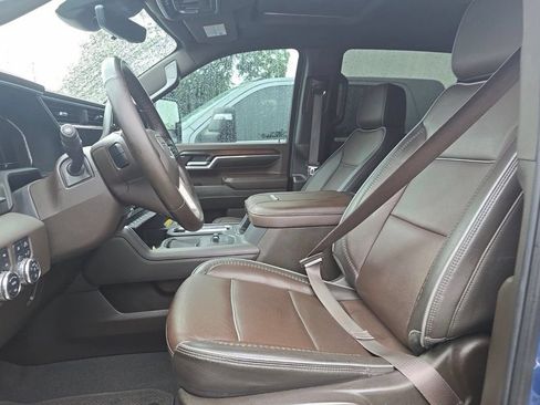 Used 2024 GMC Sierra 2500 Denali w/ Denali Reserve Package AWD/4WD image 4