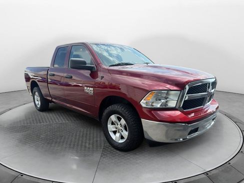 Used 2024 RAM 1500 Classic SLT AWD/4WD image 2