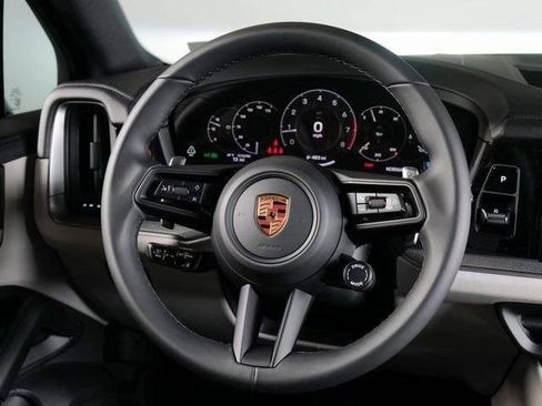 New 2026 Porsche Cayenne AWD/4WD image 15