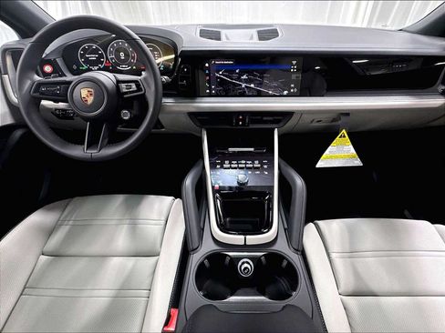 New 2026 Porsche Cayenne AWD/4WD image 14