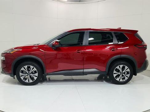Used 2023 Nissan Rogue SV image 5