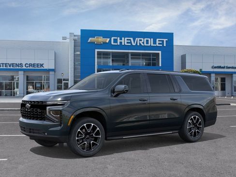 New 2026 Chevrolet Suburban RST w/ Comfort Package AWD/4WD image 6